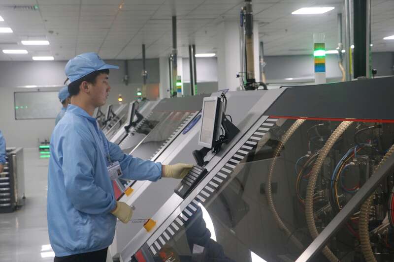 星空体育网站：活力中国调研行走进皖南小城探秘芯片“骨架”的国产突破之路(图1)