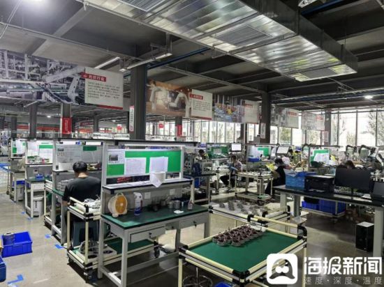 星空体育网站：把机器人发布会搬进车间看山东如何描绘“智造强省”新图景(图1)