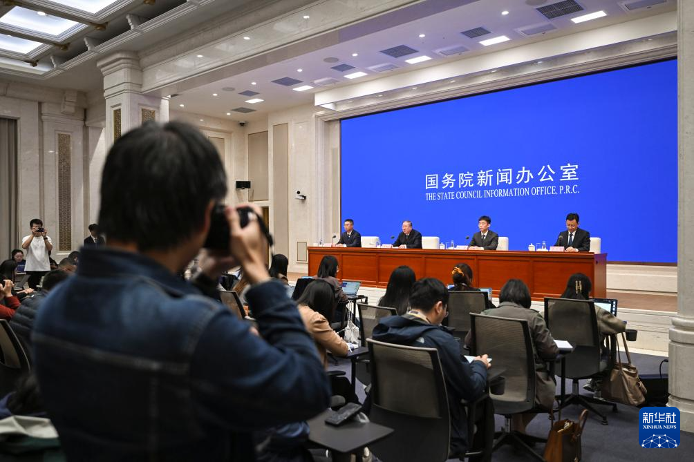 星空体育网站：高质量完成“十四五”规划粮食市场供应充足节粮减损成效显著——国新办发布会聚焦“十四五”时期粮食流通改革发展成效(图2)