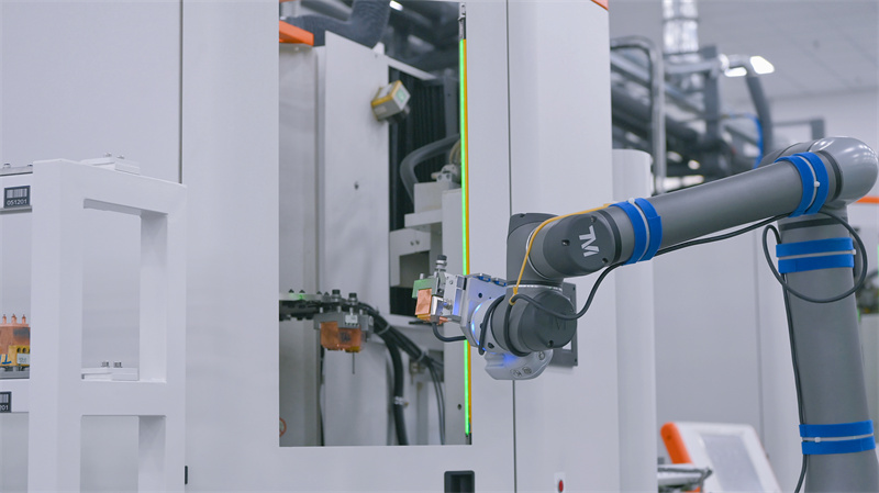 這一模具中心正式投產將吸引更多的優質企業入駐四川崇州(图2)