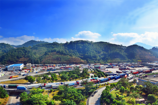 凭祥:边境贸易高质量发展赋能兴边富民(图1)