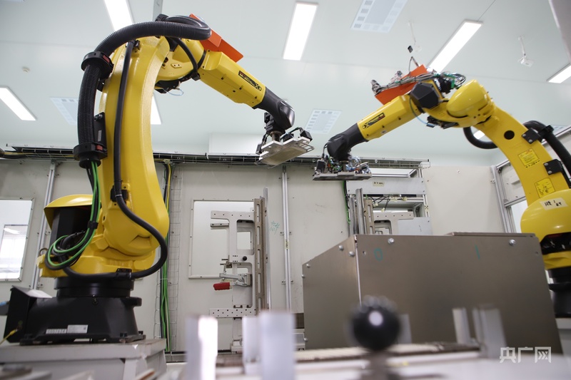 星空体育网站：保定π丨连续11年领跑全省古城制造业何以澎湃？(图3)