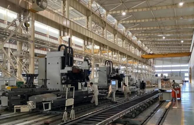 星空体育：超越德国机床！中国拿下硬核全球第一靠的是什么？(图2)