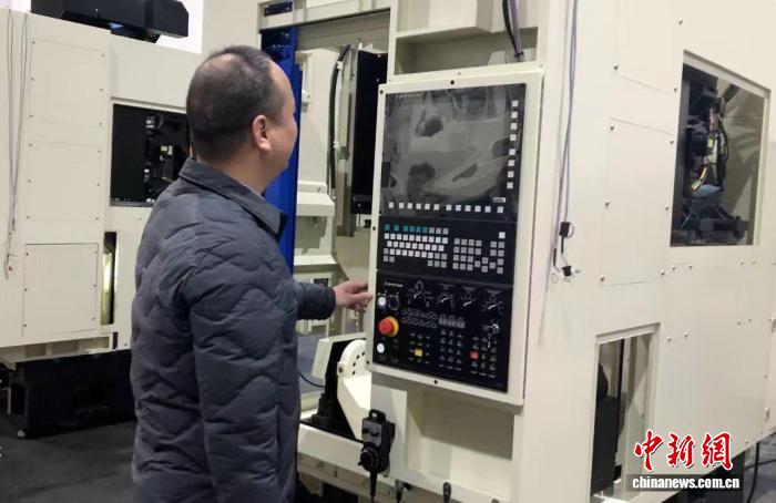 海归青年与“老数控”的创业记：接力跑出智造加速度(图2)