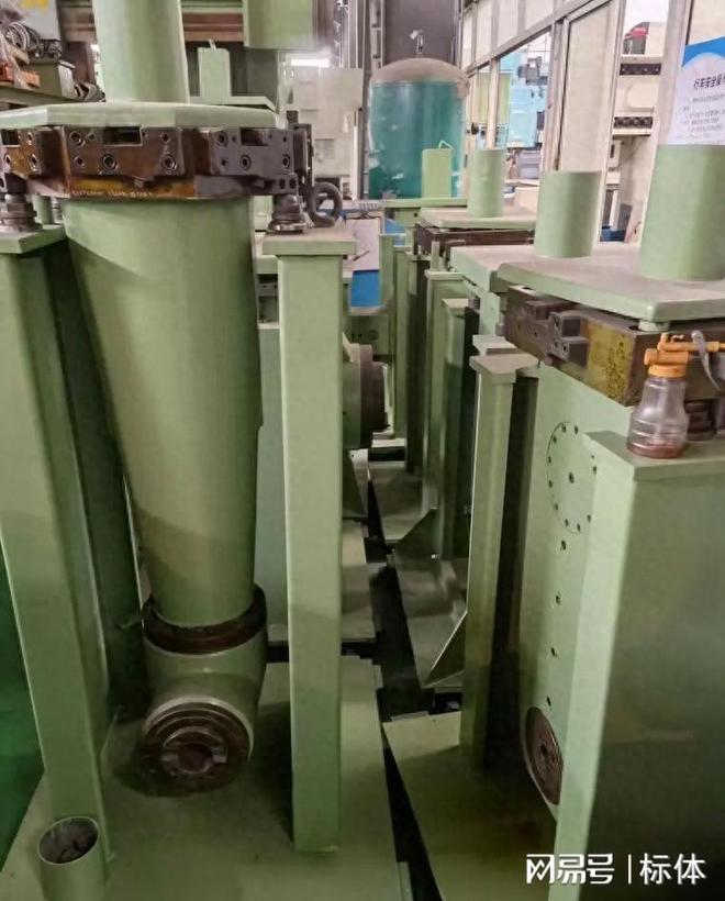 德国机床行业巨头破产中国收购十五年后盈利13亿订单激增!(图1)