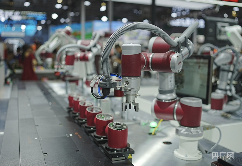 数读中国开局新活力｜同比增长59%！三个“首次”看上海工业新势能(图3)