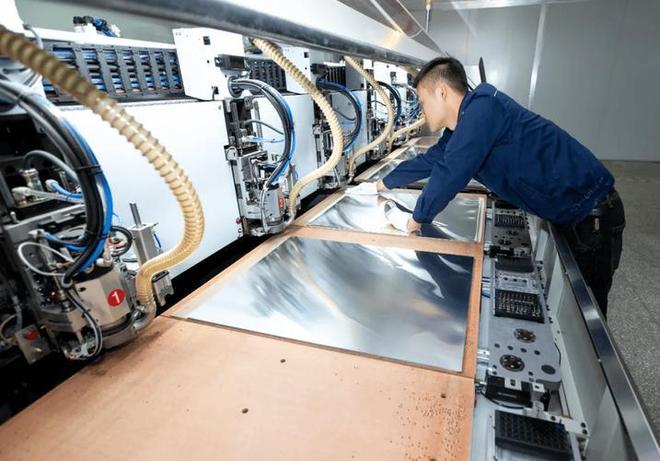 星空体育网站：中俄991%贸易弃美元中国机床霸俄80%市场三年改写规则(图5)